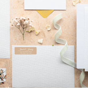 Etiqueta Beige Stylized Names Endereço de devolução de casa
