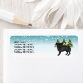 Etiqueta Black Pug Cute Cartoon Dog Snowy Winter Forest