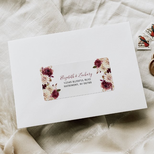 Etiqueta Burgundy Cream Floral Wedding Endereço RSVP (Criador carregado)