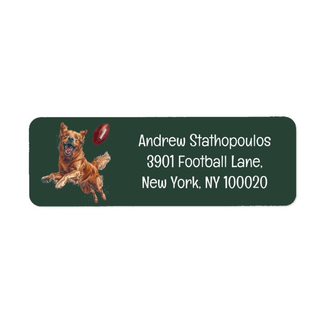 Etiqueta Cachorro de Ouro Bonito Jogando Futebol (Frente)