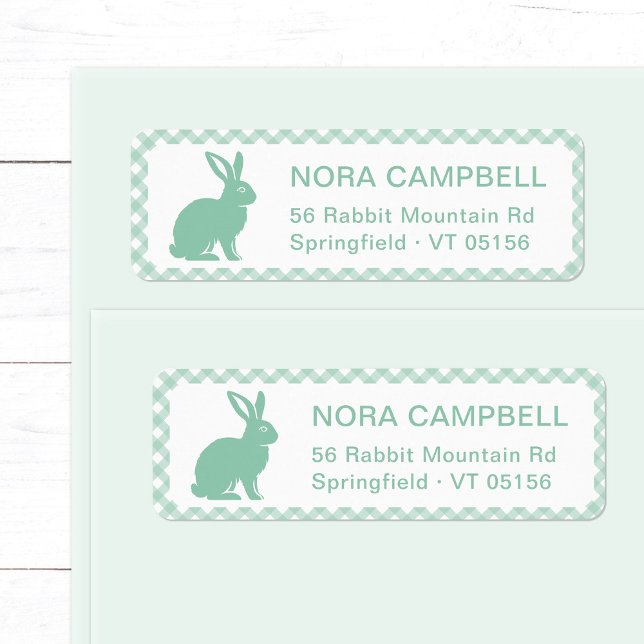 Etiqueta Cute Mint Green Rabbit Gingham Endereço para devol (Modern, cute mint green bunny return address label with classic gingham checks background.)