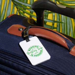 Etiqueta De Bagagem Atenção Besties em Progresso Verde em Branco