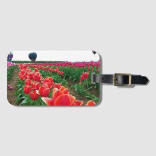 Etiqueta De Bagagem Belo Campo de Tulipas com Balões de Ar Quente