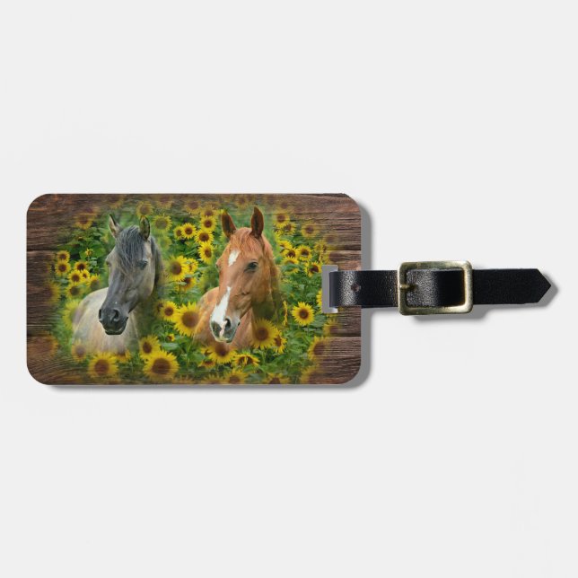 Etiqueta De Bagagem Belos Cavalos no Campo dos Girassóis (Frente Horizontal)