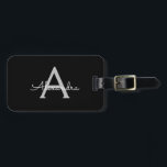 Etiqueta De Bagagem Black Silver Modern Script Girly Monographic Name<br><div class="desc">Monograma preto e prateado Adicione seu próprio nome Saco de bagagem A etiqueta de sacola faz o doce doce presente de 16 anos,  casamento,  chá de panela,  chá de fraldas ou festa de solteira para alguém decorando seu quarto em estilo.</div>