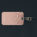 Etiqueta De Bagagem Blush Rosa Dourado Glitter Monograma Feminina<br><div class="desc">Rosa Bege Dourado - Glitter Brilho Monograma Nome Etiqueta Mala. Isso faz o presente perfeito de aniversário de 16 anos,  casamento,  chá de noiva,  chá de bebê ou festa de despedida de solteira para alguém que viaja com estilo.</div>
