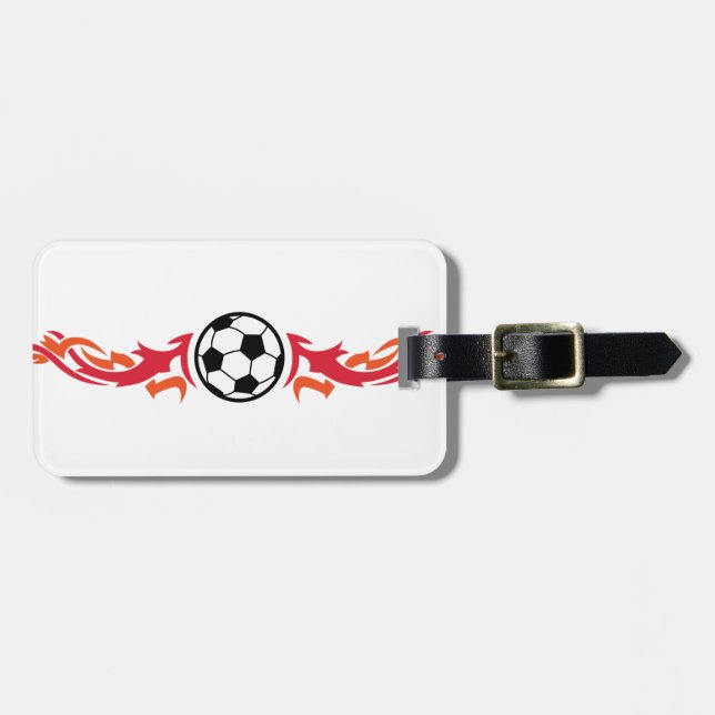 Etiqueta De Bagagem Bola de futebol flamejante (Frente Horizontal)