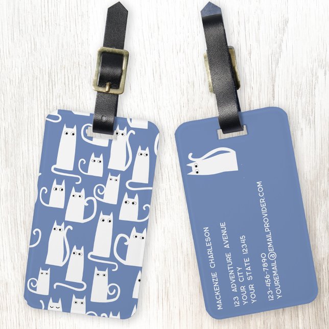 Etiqueta De Bagagem Branca Divertida com Azul (White cat on sky blue personalized luggage tag for animal lovers)