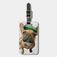 Buldogue francês marrom com chapéu verde 2
