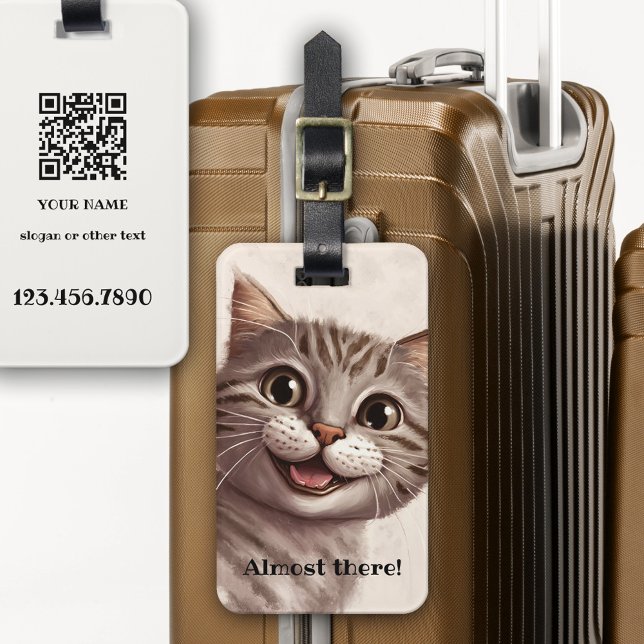 Etiqueta De Bagagem Código QR de Cat Engraçado (Cute luggage tag featuring an illustration of a kitty having a lot of fun. With QR code template )