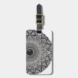 Etiqueta de bagagem com desenho de mandala monocro