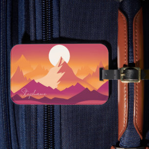 Etiqueta De Bagagem Desert Sun Mountain Peaks Ilustração da Paisagem