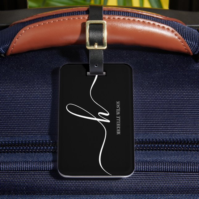 Etiqueta De Bagagem Elegant Black White Monogram Initial Script Name  (Frente Insitu 2)