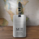 Etiqueta De Bagagem Elegante Metálico Bruto de Prata Monograma<br><div class="desc">Eleve sua experiência de viagem com nossa Tag de bagagem monográfica clássica e moderna minimalista e elegante. Esse acessório meticulosamente projetado combina elegância de eterno com minimalismo contemporâneo, garantindo que sua bagagem se destaca com sofisticação. Feito com precisão e atenção aos detalhes, esta etiqueta de bagagem é mais do que...</div>