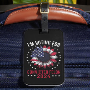 Etiqueta De Bagagem Estou votando no réu condenado pró Trump 2024