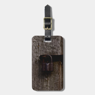 Etiqueta De Bagagem Fechamento envelhecido do metal no Tag feito sob