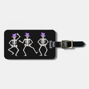 Etiqueta De Bagagem Halloween Whimsy Dancing Skeletons Purple Top Hat