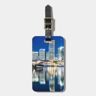 Etiqueta De Bagagem Ideia da skyline com reflexão na água, Miami