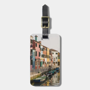 Etiqueta De Bagagem Itália, Burano. Casas coloridas alinham um