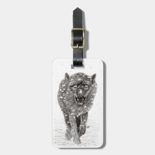Etiqueta De Bagagem Lobo Negro Zangado na Neve, inverno selvagem