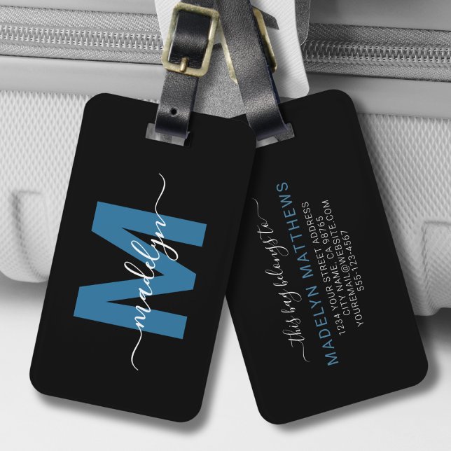 Etiqueta De Bagagem Monograma do Nome Branco Azul Moderno (Modern Blue White Name Monogram Luggage Tag)