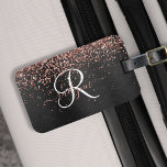 Etiqueta De Bagagem Monograma do Sparkle preto com brilho Dourado com<br><div class="desc">Personalize facilmente esta moda elegante design de etiqueta de bagagem,  com brilho bonito de ouro rosa em fundo metálico escovado preto.</div>