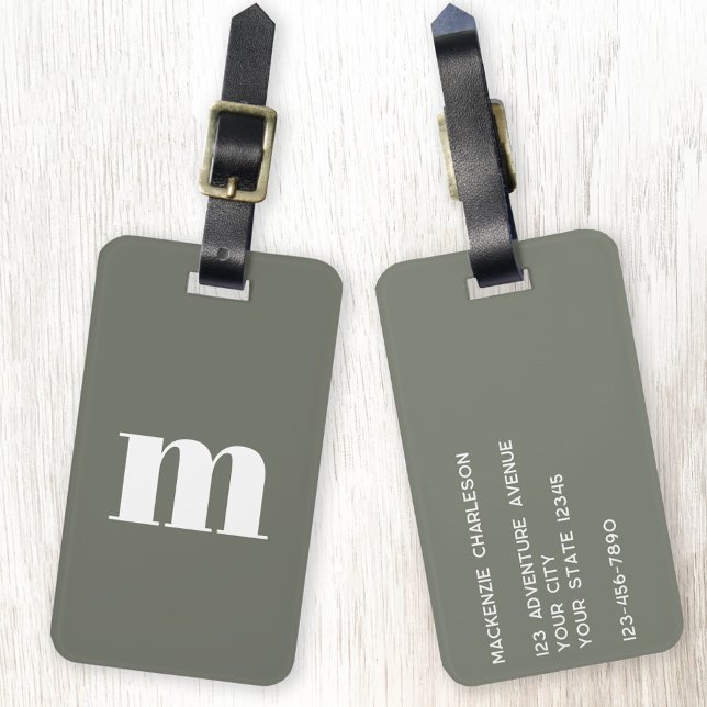 Etiqueta De Bagagem Monograma inicial verde (Simple modern monogram initial personalized sage green elegant luggage tag)