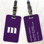 Etiqueta De Bagagem Monograma Moderno Púrpura de ameixa Inicial<br><div class="desc">Design inicial do monograma minimalista de tipografia minúscula moderna que pode ser mudado para personalizar,  juntamente com os detalhes no sentido inverso. Branco sobre fundo roxo de ameixa escura.</div>