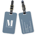 Etiqueta De Bagagem Monograma Nome inicial Simples Dusty Azul<br><div class="desc">Um monograma minimalista de tipografia moderna,  design em branco sobre azul empoeirado,  que pode ser mudado para personalizar.</div>