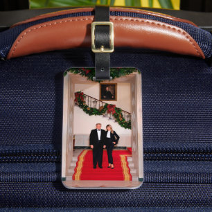 Etiqueta De Bagagem Natal: Presidente Donald Trump e Melania dão os pr