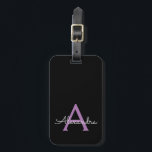 Etiqueta De Bagagem Nome do Monograma Girly de Script Preto Roxo<br><div class="desc">Monograma Roxo e Preto Adicione seu próprio Travesseiro de Assinatura de Script de Nome. A etiqueta de mala faz o doce doce presente de 16 anos,  casamento,  chá de panela,  chá de fraldas ou festa de solteira para alguém que ama um estilo elegante e moderno.</div>