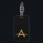 Etiqueta De Bagagem Nome Moderno do Monograma de Script Menino Dourado<br><div class="desc">Monograma Dourado e Preto Adicione seu próprio Travesseiro de Assinatura de Script de Nome. A etiqueta de mala faz o doce doce presente de 16 anos,  casamento,  chá de panela,  chá de fraldas ou festa de solteira para alguém que ama um estilo elegante e moderno.</div>