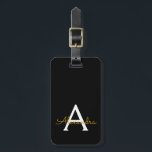 Etiqueta De Bagagem Nome Moderno do Monograma de Script Menino Dourado<br><div class="desc">Monograma Dourado e Preto Adicione seu próprio Travesseiro de Assinatura de Script de Nome. A etiqueta de mala faz o doce doce presente de 16 anos,  casamento,  chá de panela,  chá de fraldas ou festa de solteira para alguém que ama um estilo elegante e moderno.</div>