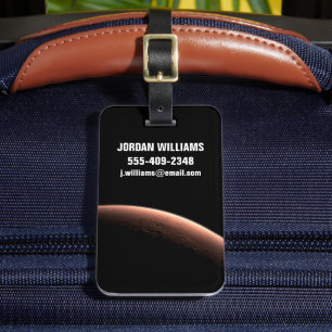 Etiqueta De Bagagem Parte De Marte Na Fronteira De Luz E Escuro.