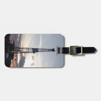 Etiqueta De Bagagem Por do sol do equipamento de perfuração