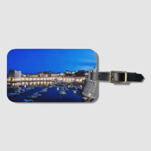 Etiqueta De Bagagem Porto de Dubrovnik e paredes iluminadas à noite