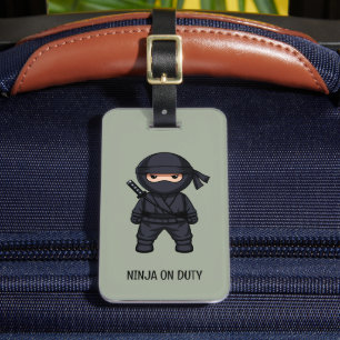 Etiqueta De Bagagem Pouco guerreiro de Ninja no verde prudente