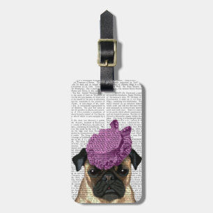 Etiqueta De Bagagem Pug com chapéu roxo de safra