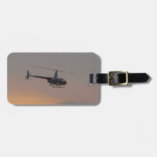 Etiqueta De Bagagem R44 vermelho e branco no por do sol