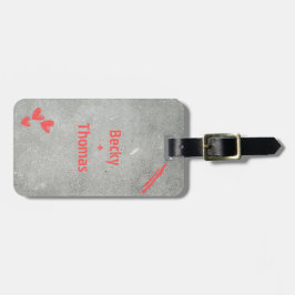 Etiqueta De Bagagem Red graffiti name on gray concrete, your 