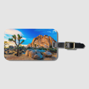 Etiqueta De Bagagem Rock Velho da Mulher - Parque Nacional Joshua Tree