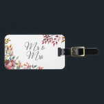 Etiqueta De Bagagem Rosa Rosa Rosa Floral, Rosa Rosa, Casamento Floral<br><div class="desc">Rosa Rosa Rosa Cor-de-rosa Casamento Floral Sr & Sra. Viagem Bag Tag. Os detalhes criativos de floral,  folhas e texturas com fontes de script dão uma aparência única à etiqueta de viagem. Por favor,  dê uma olhada em designs coordenadores desta coleção de suítes de casamento.</div>