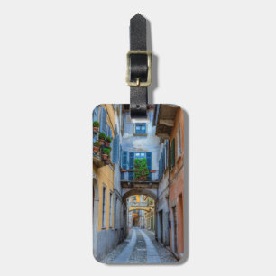 Etiqueta De Bagagem Rua estreita da cidade, Itália