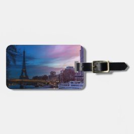 Etiqueta De Bagagem Salto sobre torre Eiffel - Paris, França, Europa