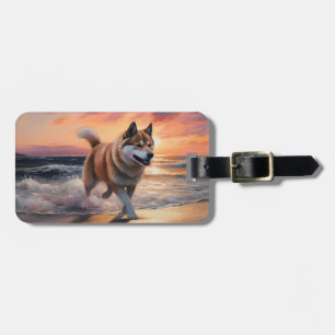Etiqueta De Bagagem Sandy Paws Akita Dog em Beach Sunset