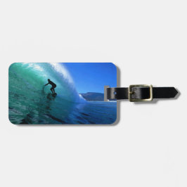 Etiqueta De Bagagem Surfando uma onda verde na costa da África do Sul