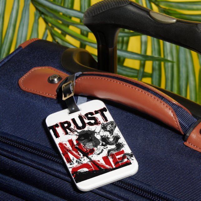 Etiqueta De Bagagem Trust No One (Frente Insitu 1)
