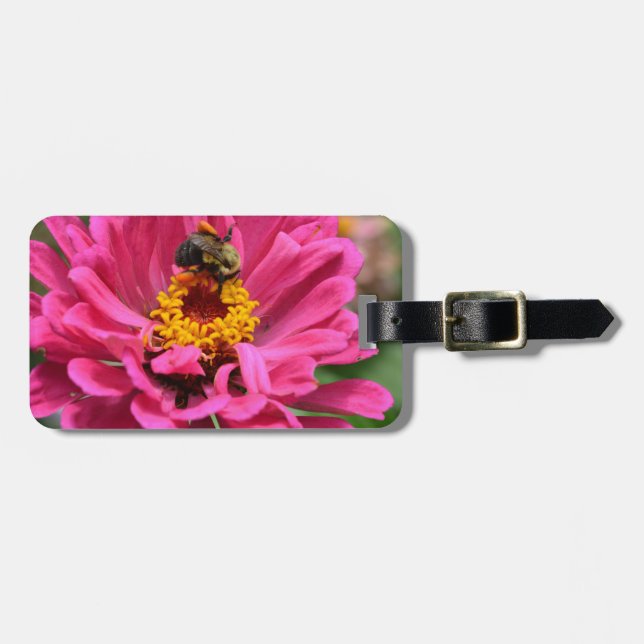Etiqueta De Bagagem Zinnia rosa e abelha-lombo (Frente Horizontal)