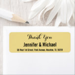 Etiqueta de Endereço de Devolução de Casamento Per<br><div class="desc">Crie sua própria etiqueta personalizada, personalizada, simples, elegante, ouro moderno amarelo e preto, obrigado anote a etiqueta de endereço de retorno. Basta inserir os nomes da noiva e do noivo / esposa e marido, e o endereço. Obrigado elegante você devolve etiquetas de endereço para uso no casamento, casamento aniversário, aniversário,...</div>