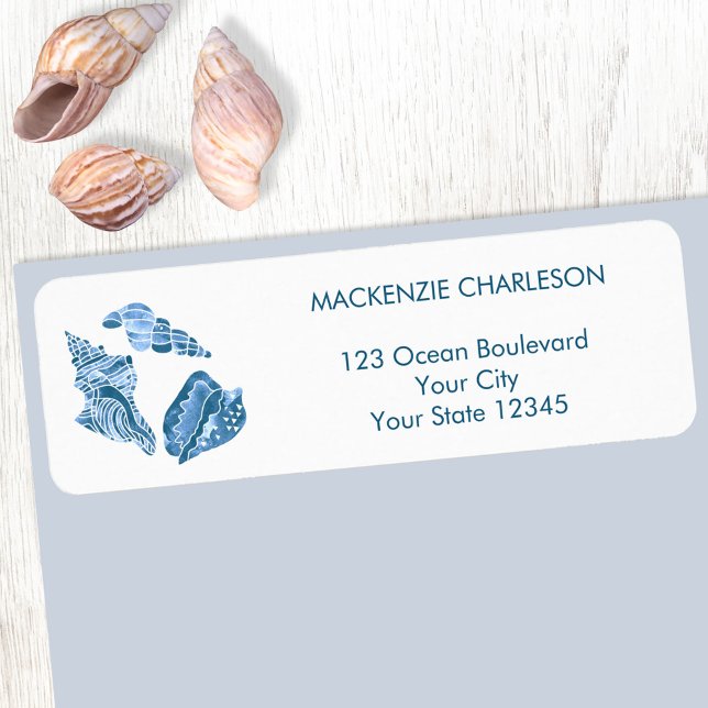 Etiqueta de Endereço de Devolução de Conchas Marin (Sea shells blue and white watercolor beach coastal return address label)